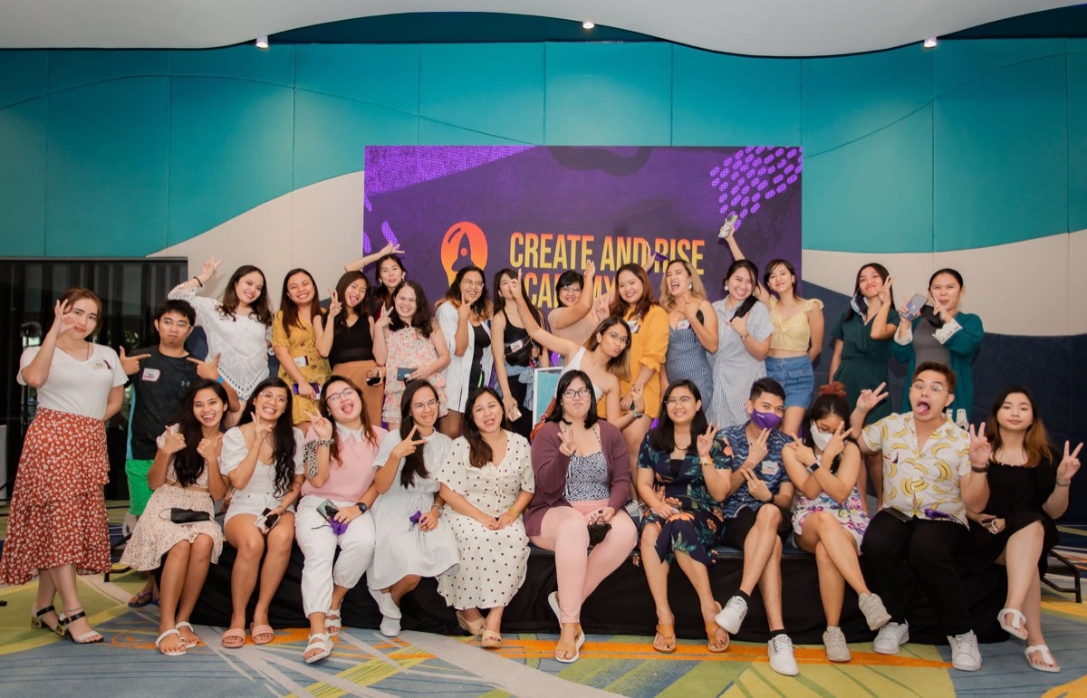 Demi with Create & Rise Academy students at the live event